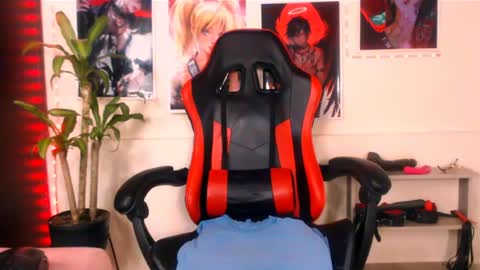 abraham_linares online show from July 2026 07:44:01 PM