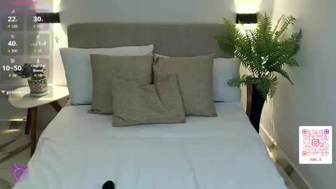 Snapshot of abril_71 chatting on November 2025 04:50:01 PM Abril online show from November 2025 04:50:01 PM