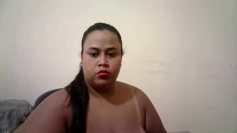 Snapshot of abril__ass chatting on May 2026 12:43:02 PM abril__ass online show from May 2026 12:43:02 PM