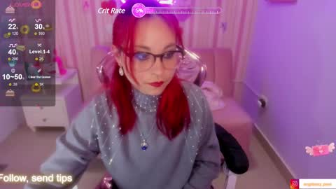 abril_ch_ online show from January 2025 10:48:01 AM