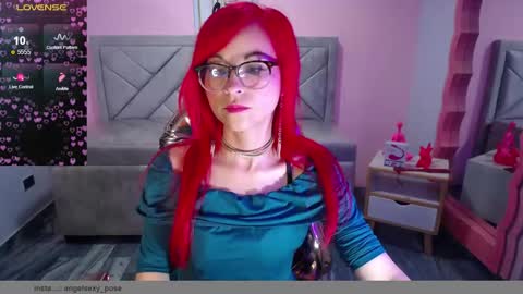 abril_ch_ online show from November 2025 10:41:02 AM