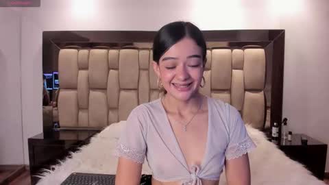 abril_cooper11 online show from October 2025 10:40:02 PM