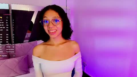 Snapshot of abril_lee__ chatting on March 2025 08:00:01 PM Abril online show from March 2025 08:00:01 PM