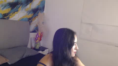 Abril online show from July 2026 01:25:02 AM