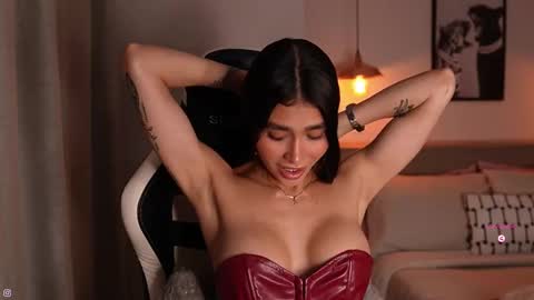 Snapshot of abril_w18 chatting on December 2025 10:28:02 PM My name is Alexa. Please say hello I like to chat with you. If you have requests please use tip online show from December 2025 10:28:02 PM