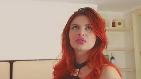 Snapshot of abrilcolls_ chatting on February 2026 09:38:01 PM Abril Colls online show from February 2026 09:38:01 PM