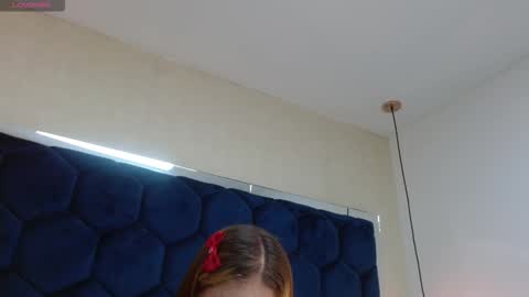 abrilmiller vc online show from October 2025 12:13:02 PM