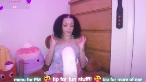 Snapshot of abruisedpeach chatting on January 2026 05:11:02 AM Peach online show from January 2026 05:11:02 AM