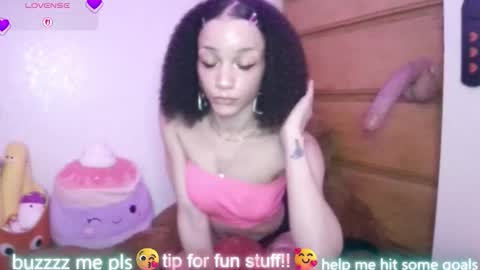 Snapshot of abruisedpeach chatting on February 2026 06:51:01 AM Peach online show from February 2026 06:51:01 AM