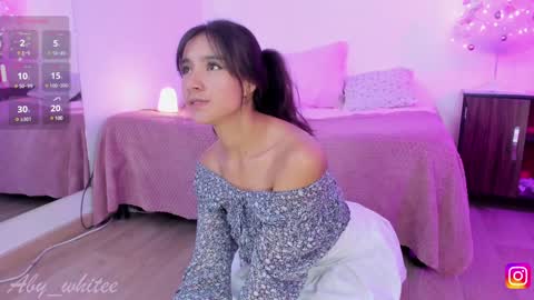 Snapshot of aby_whitee chatting on December 2024 08:22:01 AM Aby online show from December 2024 08:22:01 AM