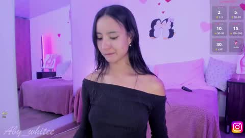 Snapshot of aby_whitee chatting on February 2025 04:40:01 AM Aby online show from February 2025 04:40:01 AM