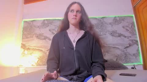 abyss_king online show from October 2025 07:21:01 PM