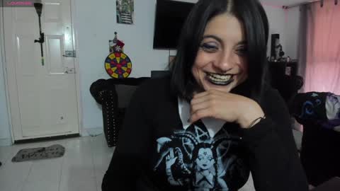 Snapshot of acid_alice666 chatting on December 2024 09:41:01 PM Alice online show from December 2024 09:41:01 PM