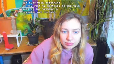 Melanie online show from October 2025 06:28:02 PM