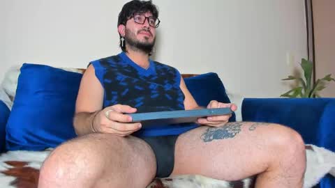 R. online show from January 2025 10:02:01 AM