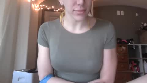 Snapshot of acs995 chatting on December 2025 08:59:02 PM OF online show from December 2025 08:59:02 PM