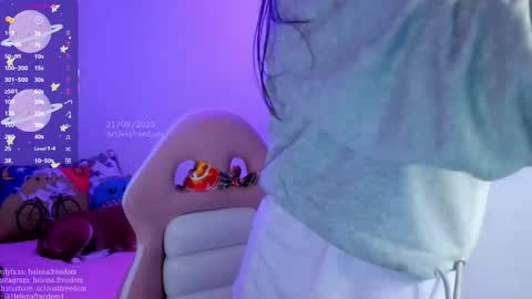 Helena online show from September 2025 02:03:02 AM