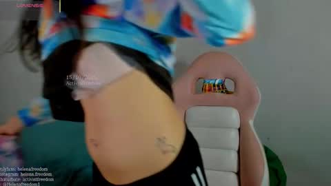 Helena online show from October 2025 02:01:02 AM