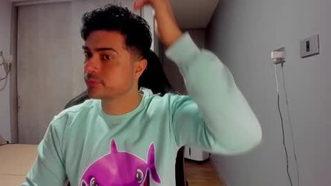 adam clarke online show from December 2024 07:00:02 PM