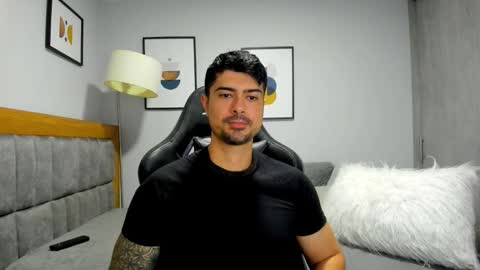 adam clarke online show from November 2025 04:02:02 AM