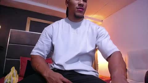 adam_fit19cm online show from April 2026 02:08:02 PM