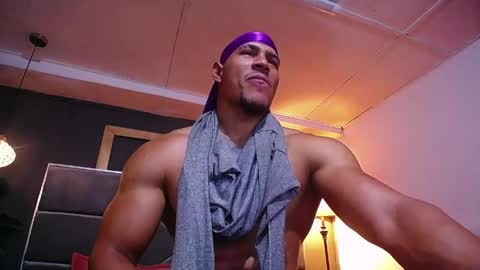 adam_fit19cm online show from May 2026 02:11:01 PM
