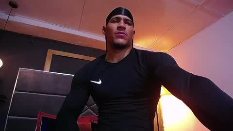 adam_fit19cm online show from May 2026 02:00:01 PM