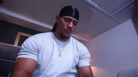 adam_fit19cm online show from June 2026 07:18:02 PM