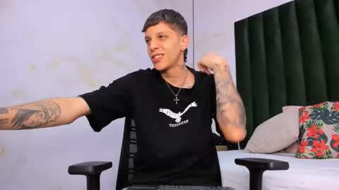 Adam online show from September 2025 08:33:02 PM