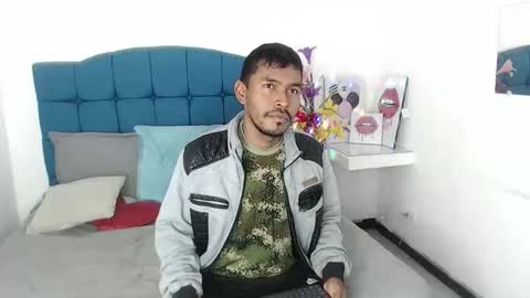 adam_morgan2 online show from November 2025 03:28:02 AM