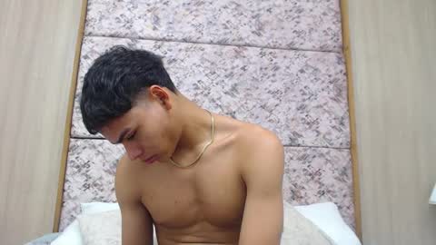 adam_piarse online show from February 2026 02:13:02 PM