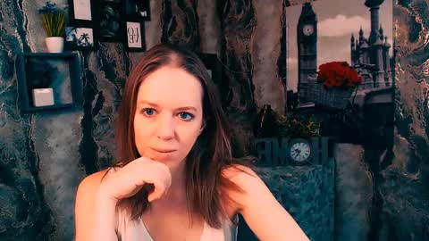 adamais_ online show from November 2025 10:26:02 AM