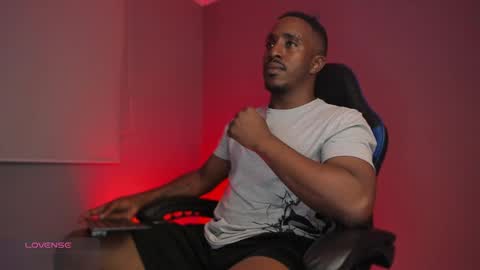 Snapshot of adamart7 chatting on September 2025 01:20:02 AM adamart7 online show from September 2025 01:20:02 AM