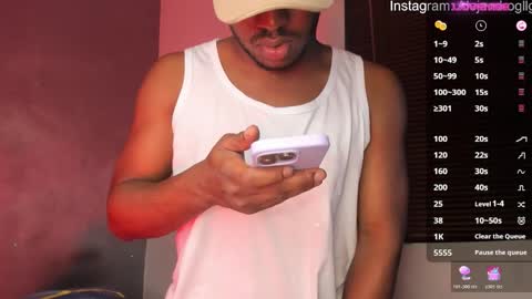 Snapshot of adamart7 chatting on December 2025 10:39:02 PM adamart7 online show from December 2025 10:39:02 PM