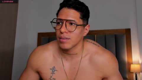 adambrocs1 online show from March 2025 07:31:02 PM