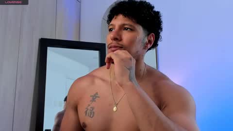 adambrocs1 online show from May 2026 09:21:01 PM