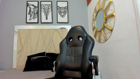 Adams Bobby online show from December 2025 11:28:02 AM