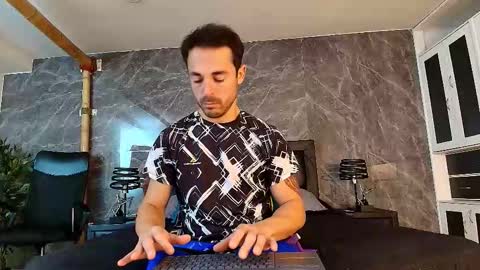 Im Adams Sanz online show from March 2026 07:43:02 PM