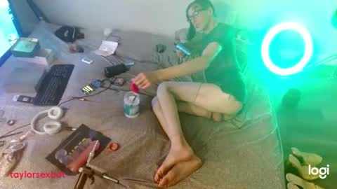 Snapshot of adamseve777 chatting on February 2026 04:55:02 AM TaylorSexbot online show from February 2026 04:55:02 AM