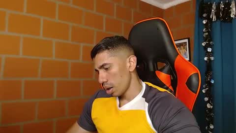 Adan Sin online show from January 2025 09:25:01 PM