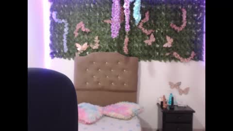 Adara online show from May 2026 07:44:01 PM