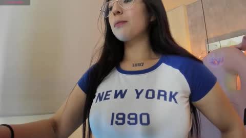  Adara  online show from October 2025 08:57:01 PM
