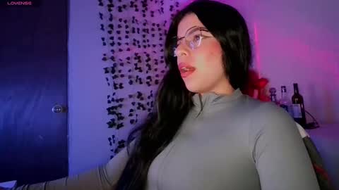 Adara online show from March 2025 01:01:02 AM