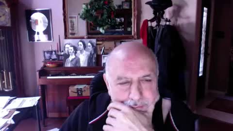 add_me_2 online show from April 2026 05:56:01 PM