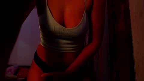 amy        online show from March 2025 07:21:02 AM