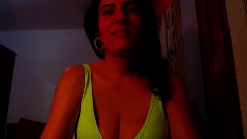 amy        online show from October 2025 11:38:01 PM