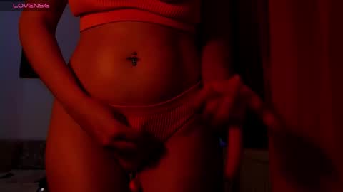 amy        online show from November 2025 01:03:01 PM