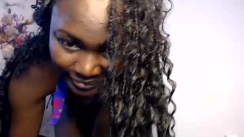 Lola online show from July 2026 09:43:01 PM