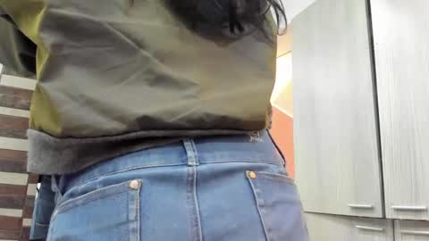 Snapshot of addiflower chatting on October 2025 06:33:01 AM addi online show from October 2025 06:33:01 AM