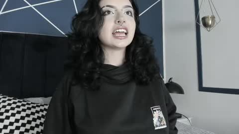 Ade  online show from February 2025 11:03:01 PM